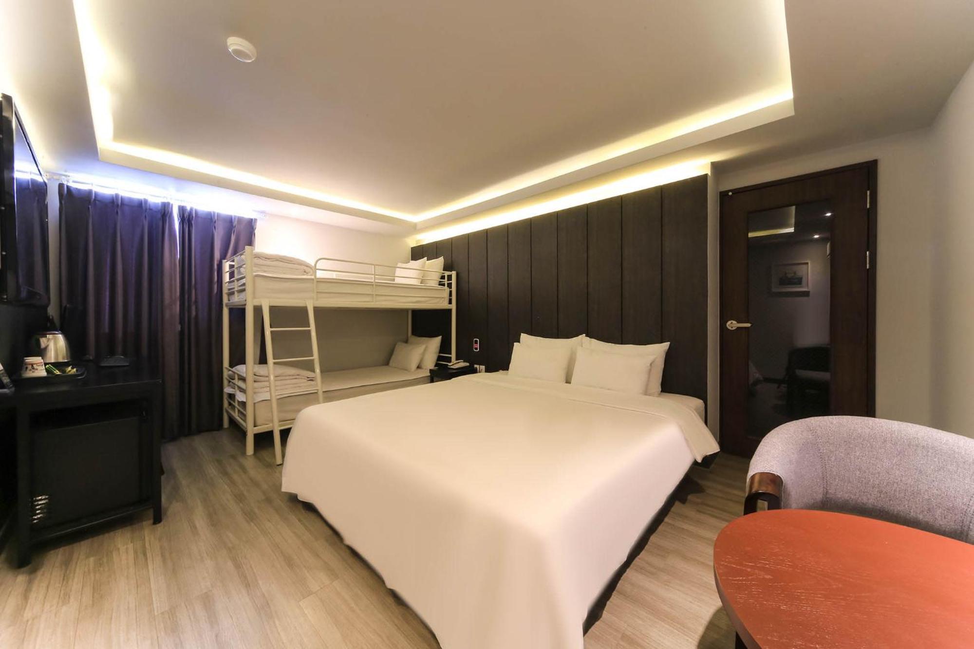 Hotel Bridge Busan Exterior photo