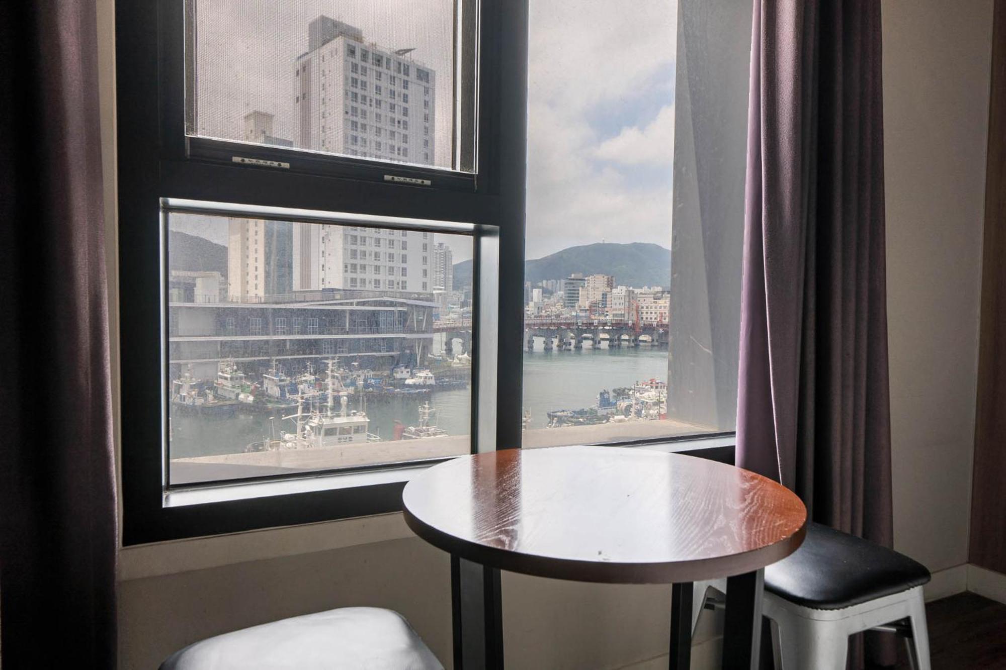 Hotel Bridge Busan Exterior photo
