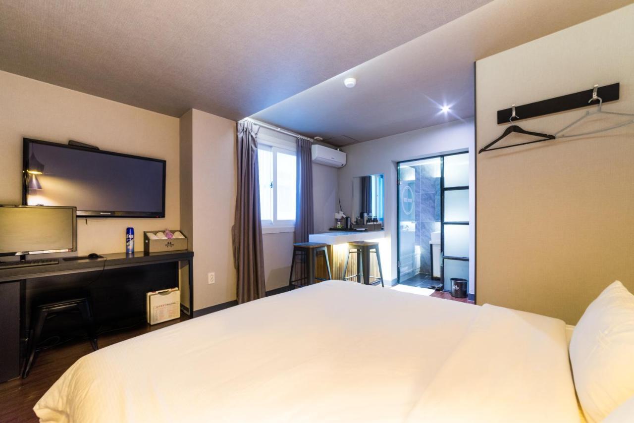 Hotel Bridge Busan Exterior photo